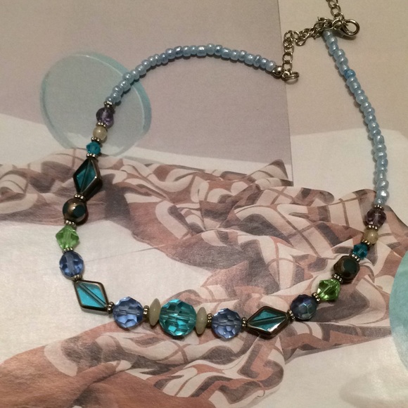 Gorgeous glass chocker - Picture 5 of 7